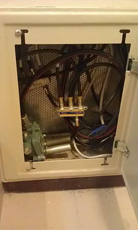 IMAG8102(二樓弱電箱整合後).jpg