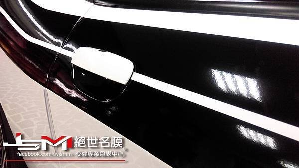 1040704-道奇Challenger SRT8 392 白全車彩繪+拉線 (7).jpg