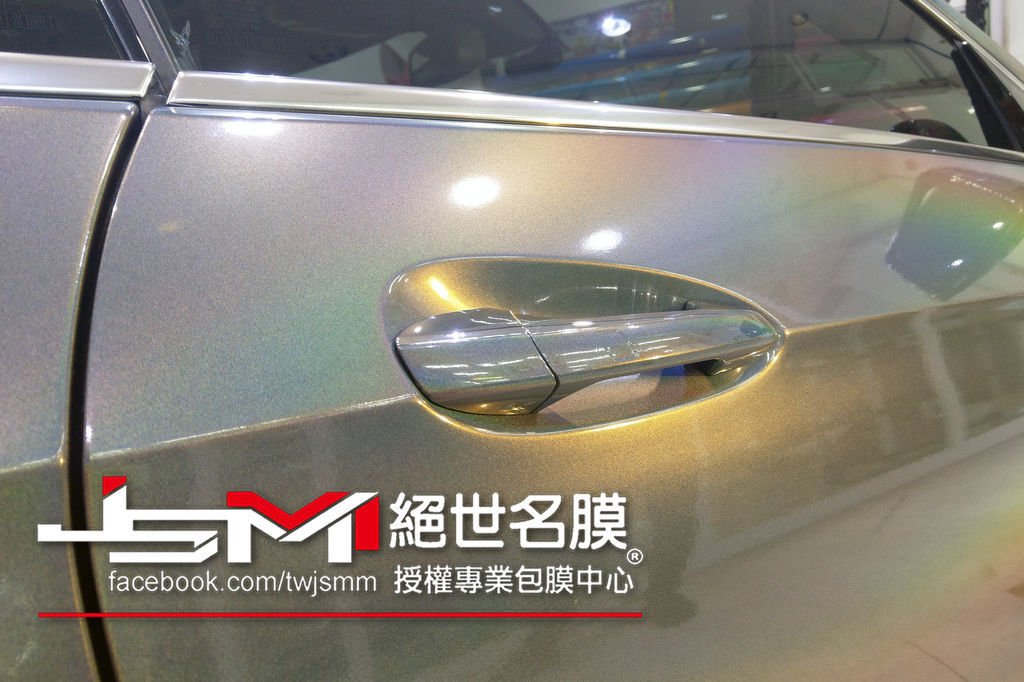 1060721-BENZ E550-3M 1080 GP281頂級鑄造變色龍改色膜-IMAG1858.jpg