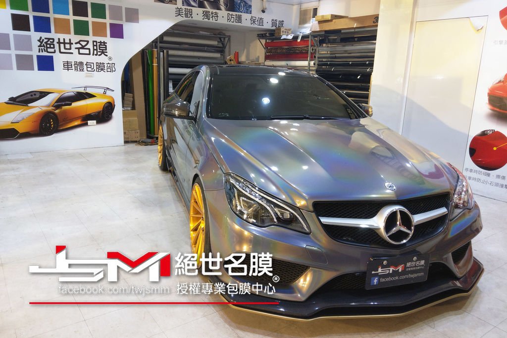 1060721-BENZ E550-3M 1080 GP281頂級鑄造變色龍改色膜-IMAG1909.jpg