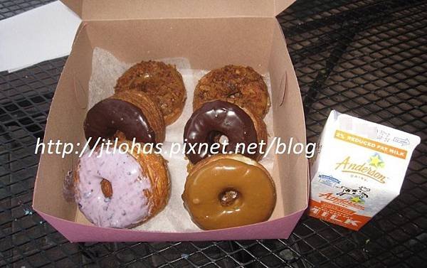 National Doughnut Day-14.JPG