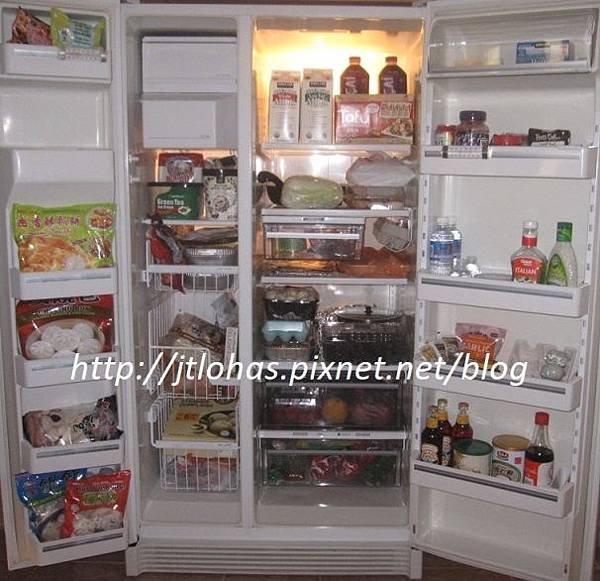 Fridge-1.JPG