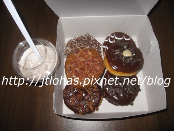 National Doughnut Day-25.JPG