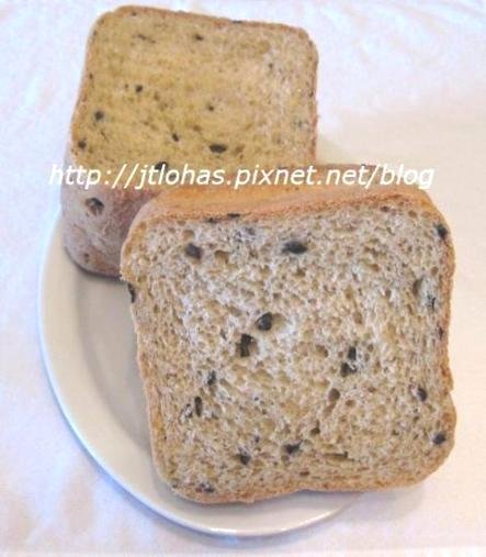 Black Olive and Herbs Bread-1.jpg