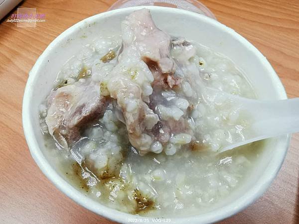 【中山早餐】兄弟麵線(小小的攤子,賣了五款台灣小吃早點,有: