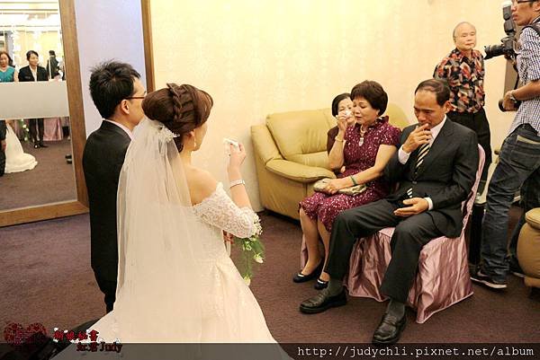 結婚-迎娶-第一造型-4.JPG