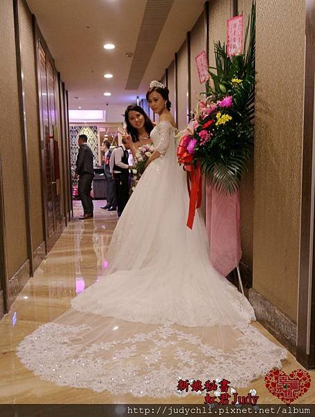 結婚-第一造型-進場4.JPG