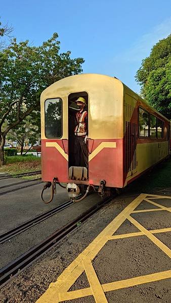 觀音瀑布 檜意生活村 阿里山森林鐵路車庫園區 在 嘉義