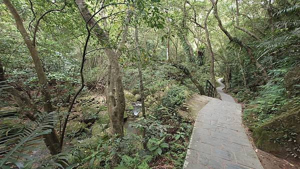 台北大縱走第四段(風櫃口--大湖公園捷運)  在  陽明山