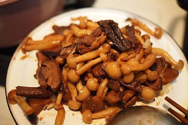 野菇炒好摟