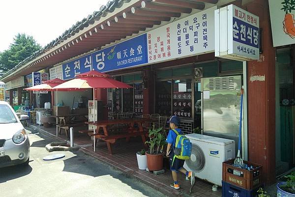 2017/07韓國/慶州 佛國寺公車站旁的美食區