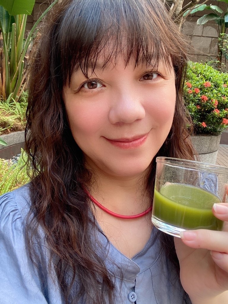 排便不順、助消化喝什麼｜活萃泱評價｜活萃泱膳青汁開箱｜大麥若