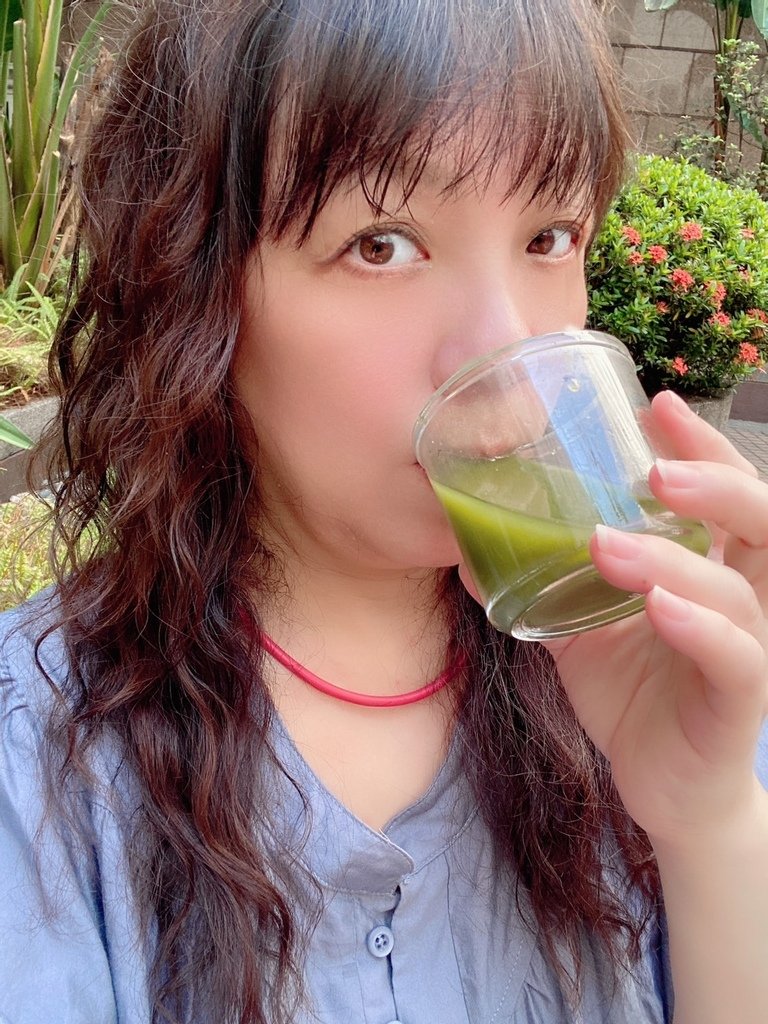 排便不順、助消化喝什麼｜活萃泱評價｜活萃泱膳青汁開箱｜大麥若