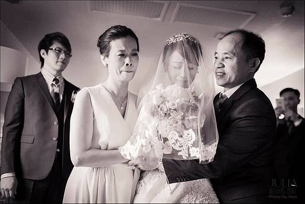 Julia Wedding News新婚情報