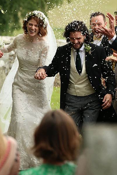 Rose Leslie and Kit Harington.jpg