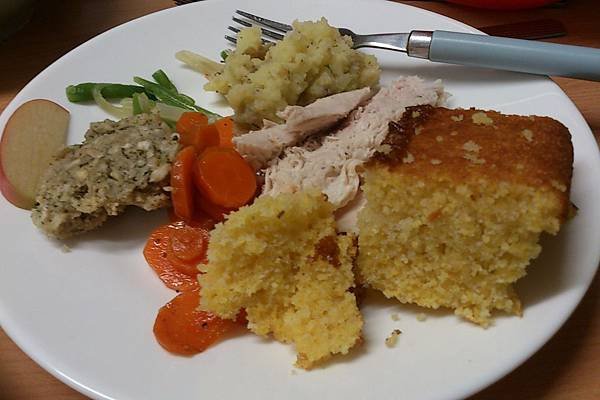 11.28 Thanksgiving Dinner 5.jpg