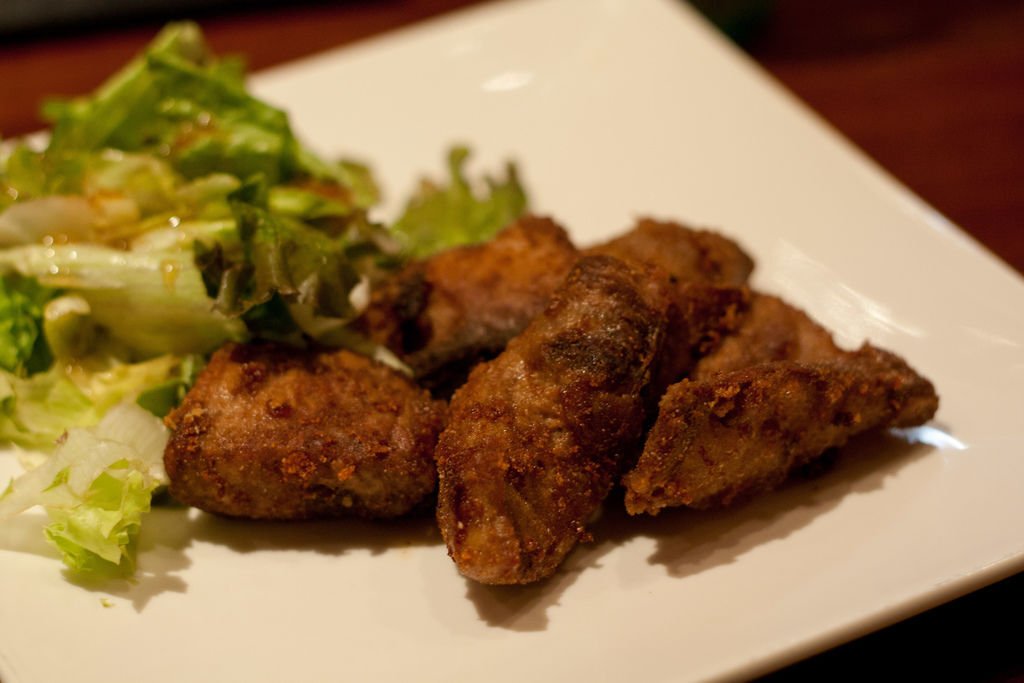 【美食。食記】東京 月島 隱藏排隊好店 夜晚也是十分美味 魚