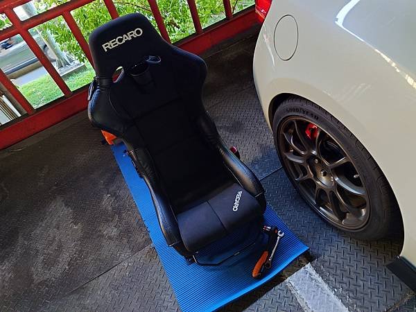 Recaro SPG3 桶型賽車椅 裝車紀實