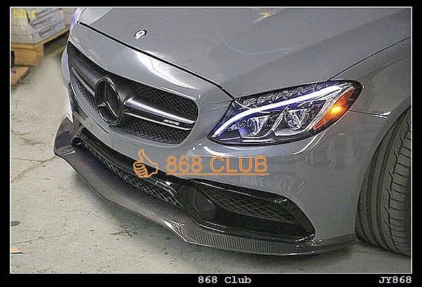 W205正C63專用PSM款卡夢前下實車照-1.JPG