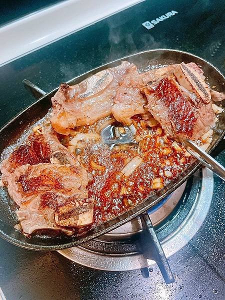醬燒牛小排.超級簡單又下飯料理