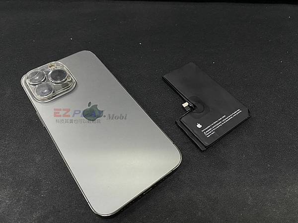 IPHONE13PRO電池膨脹 (台中西區手機維修)(台中烏