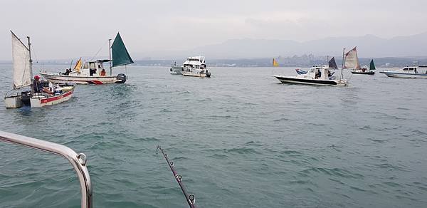 20181112_111555海上釣魚