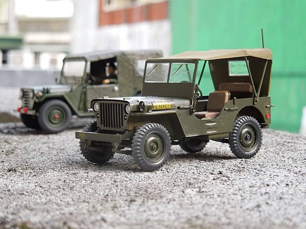 Willys MB Jeep 美國威利吉普車，含拖車( IT