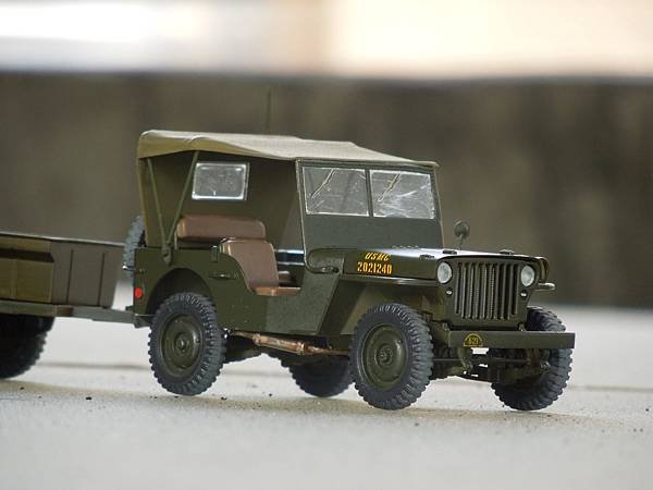 Willys MB Jeep 美國威利吉普車，含拖車( IT