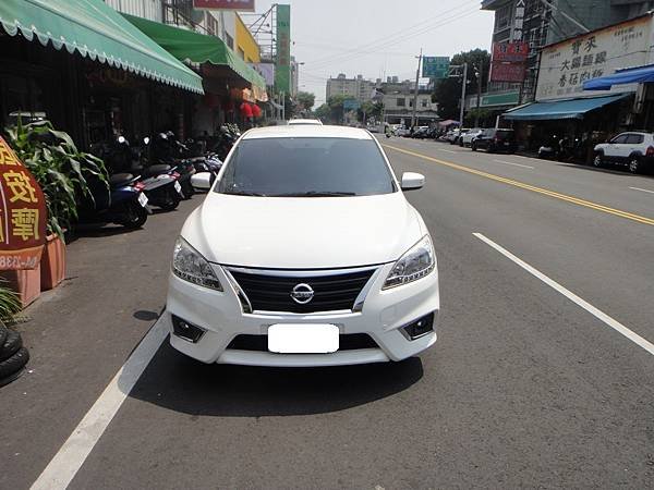 2016年 Nissan Sentra 增加蛋型感應式遙控晶