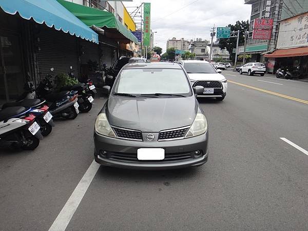 2005年 Nissan Tiida 增加蛋型感應式遙控晶片