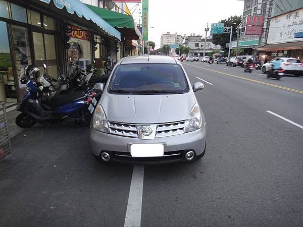 2011年 Nissan Livina 增加蛋形感應式遙控晶