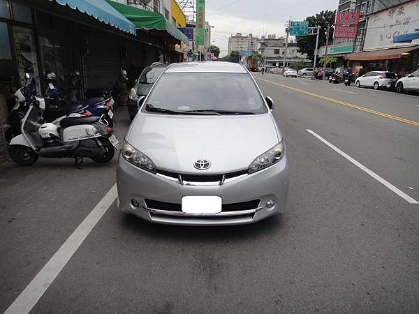 2011年 Toyota Wish 增加感應式遙控晶片鑰匙 