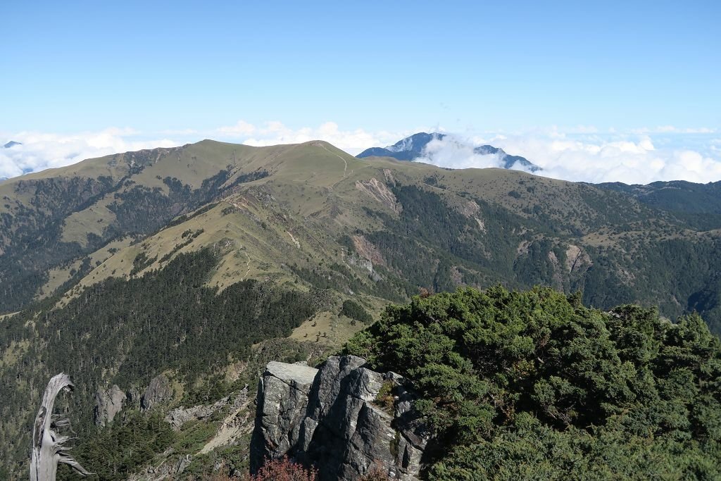 高雄台東--百岳八秀之一向陽山