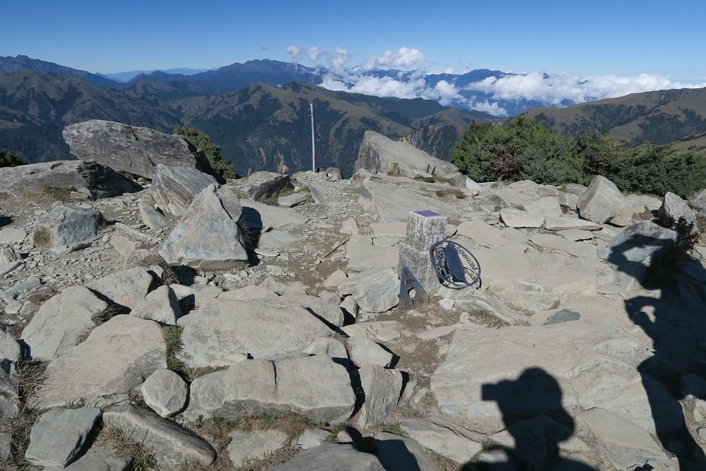 高雄台東--百岳八秀之一向陽山