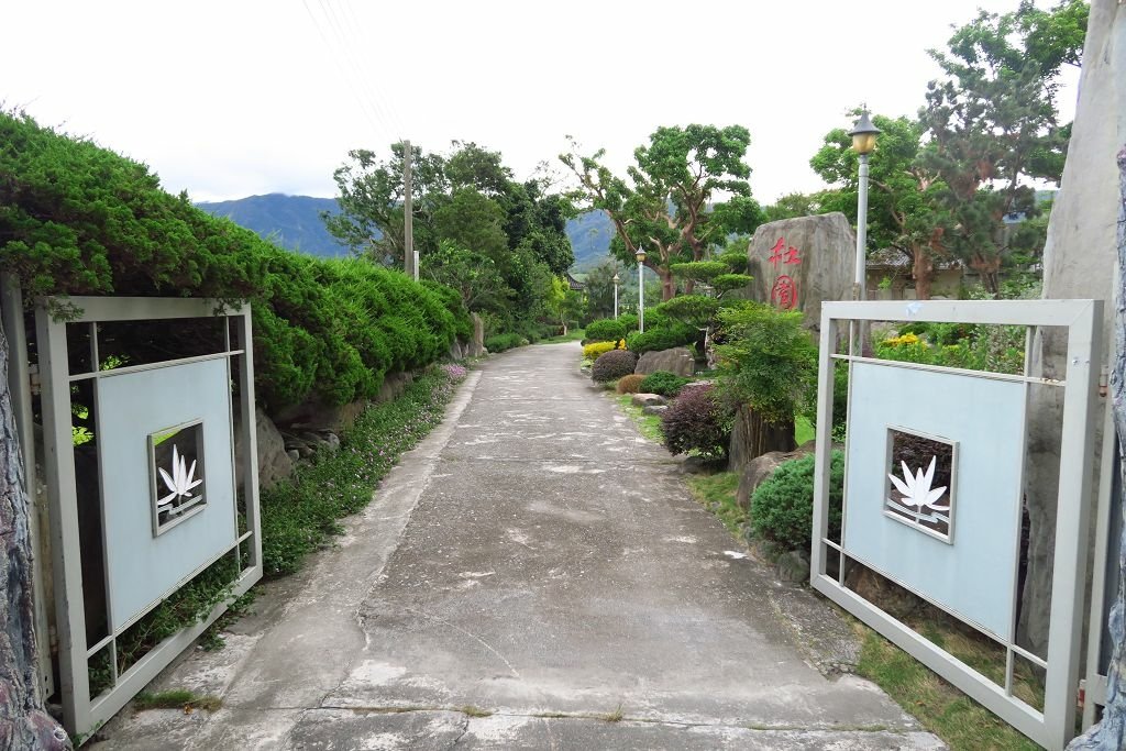 台東--池上  整理不錯的開放庭園杜園、大坡池