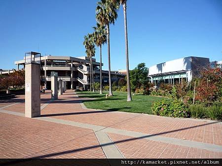 800px-2008-1115-002-MissionCollege.jpg