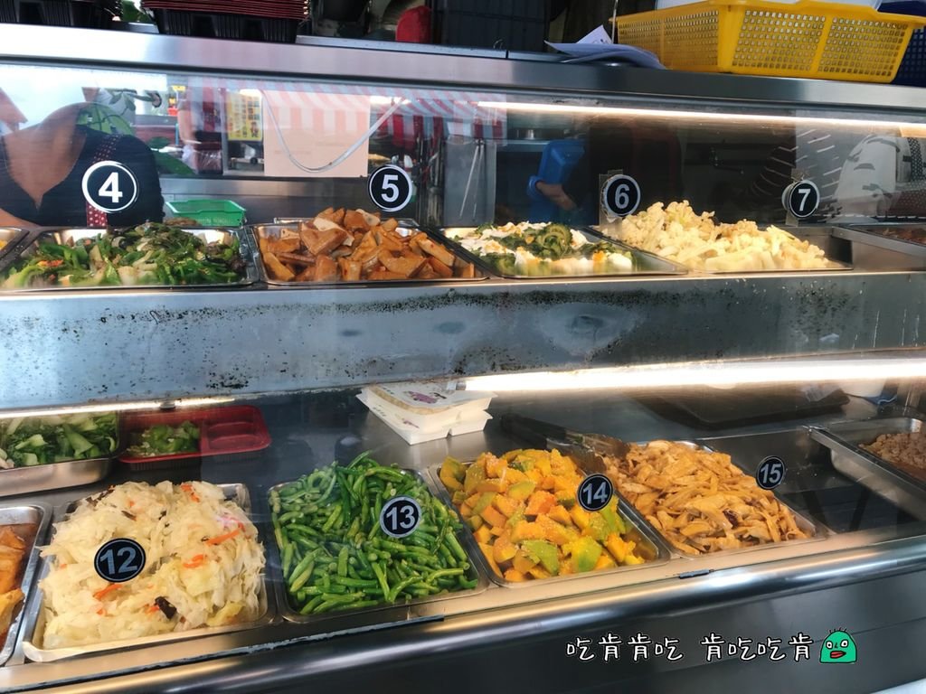 東泰鮮泰式椒麻雞飯5.JPG