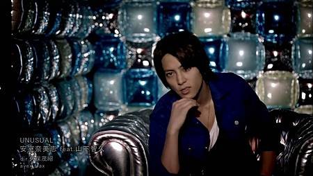 Amuro Namie - UNUSUAL feat. Yamashita Tomohisa [1280x720 SSTV HD].mp4_snapshot_04.02_[2011.03.13_23.11.42].jpg