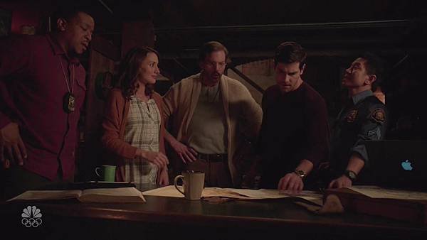 Grimm.S05E11.720p.HDTV.x264-AVS.mkv_000312891.jpg