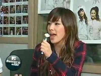 070419 KARA - Interview - Break It - Dont Be Shy Acapella.mp4_20120318_022524.387