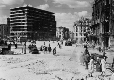 Platz_1945