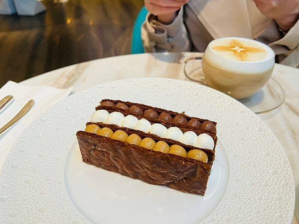 【東京美食/銀座】LE CAFE V-在LV旗艦店裡喝下午茶