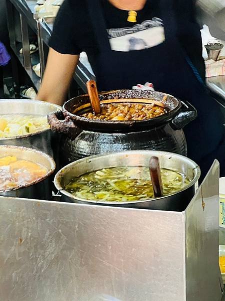 【新北美食/三重區】今大滷肉飯-肥肉系滷肉飯,皮嫩鹹香不油膩