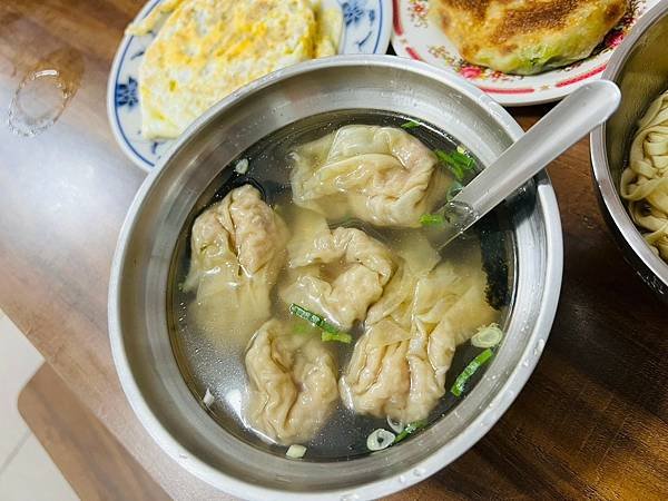 【基隆美食/仁愛區】今日早點-蔥沺餅酥脆好吃不輸周家