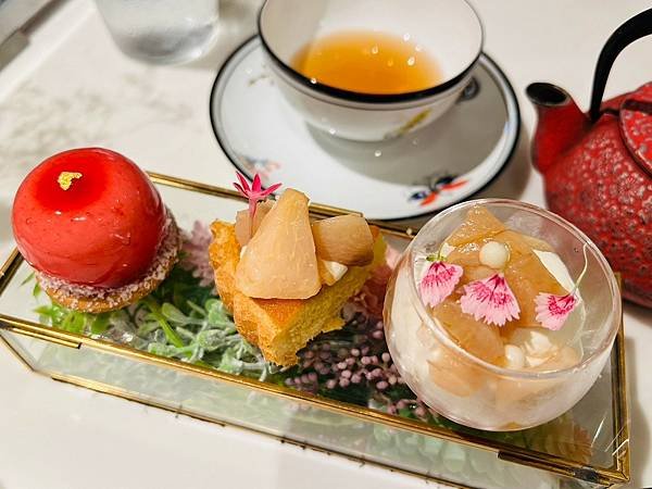 【東京美食/新宿】SALON BAKE &amp; TEA-裙擺搖搖