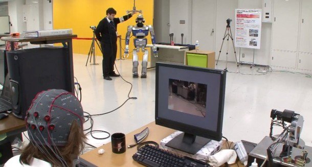 CNRS-AIST-Joint-Robotics-Laboratory-mind-controlled-robot-e1352823025233