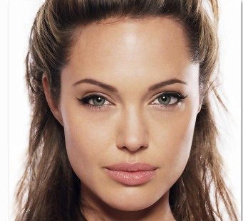 Angelina-Jolie