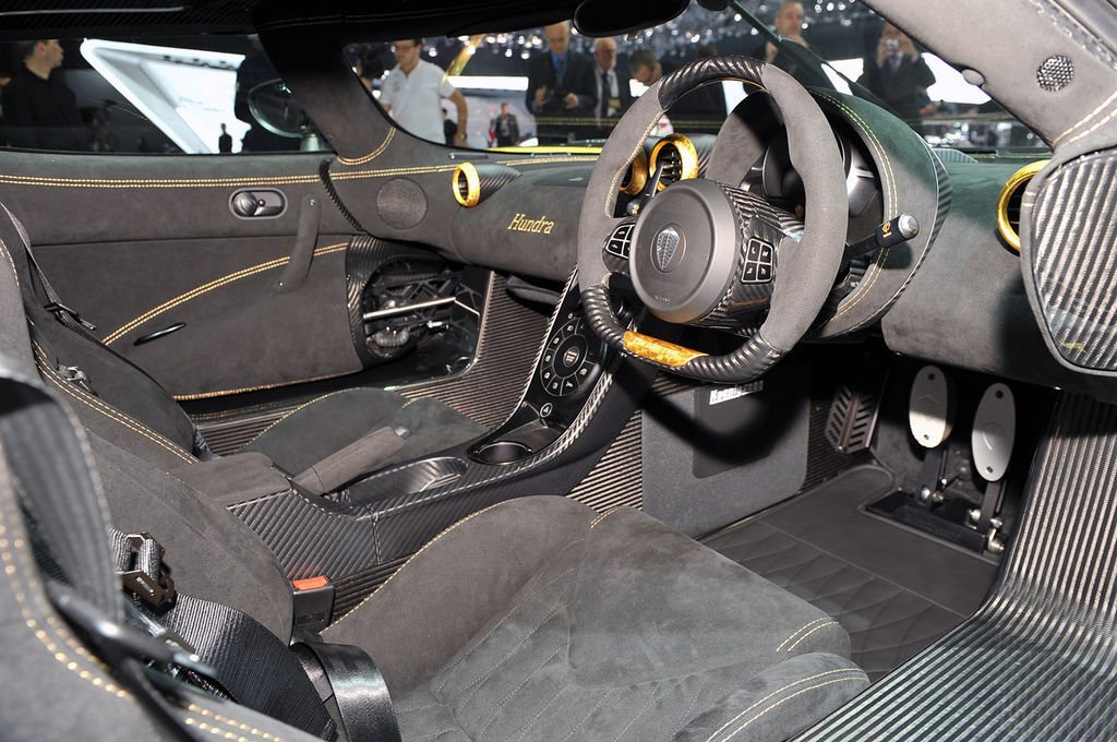 Koenigsegg-Agera-S-Interior-1