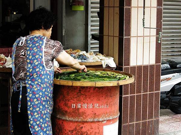 阿姨曬黃瓜乾