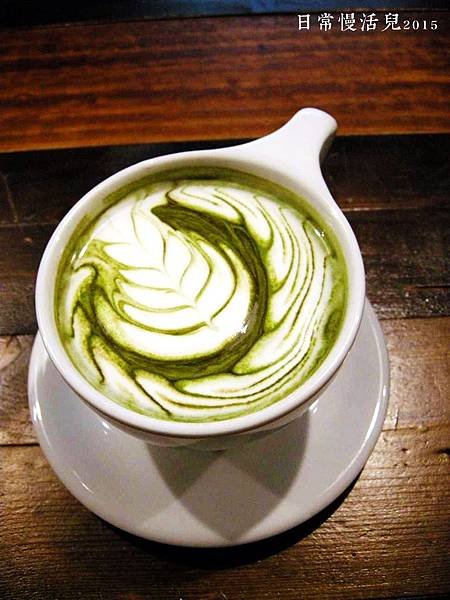 熱抹茶牛奶